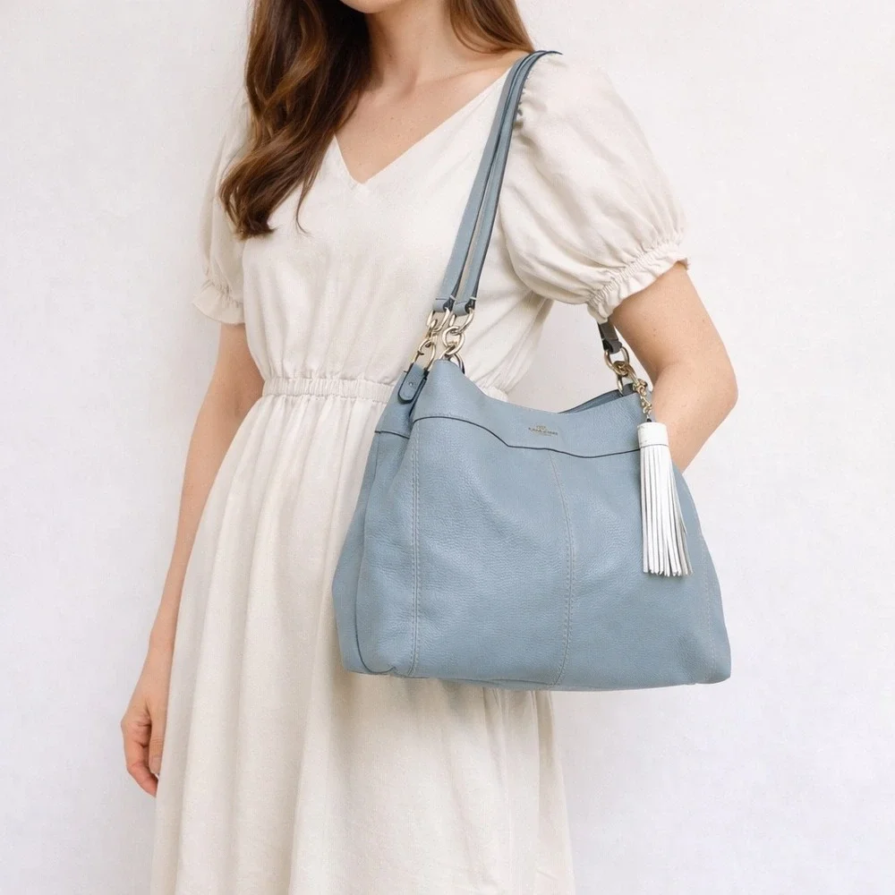 Coach Lexy Shoulder Bag Light Blue Pebbled Leather Hobo F28997‎